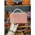 Handmade thickened vegetable-tanned leather trunks and bags